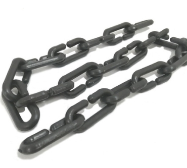 cadena plástica negra