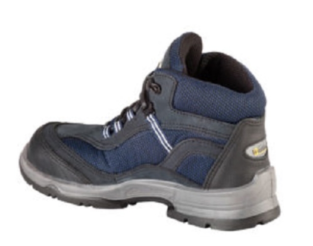 hiker-9979-a4-3705-02